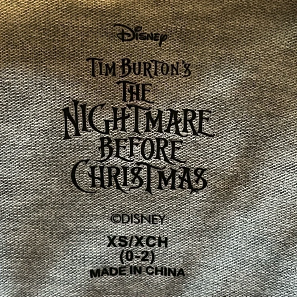 Disney Nightmare Before Christmas Hooded Sleepshirt Sally Graphic Gray Size XS - Picture 5 of 8